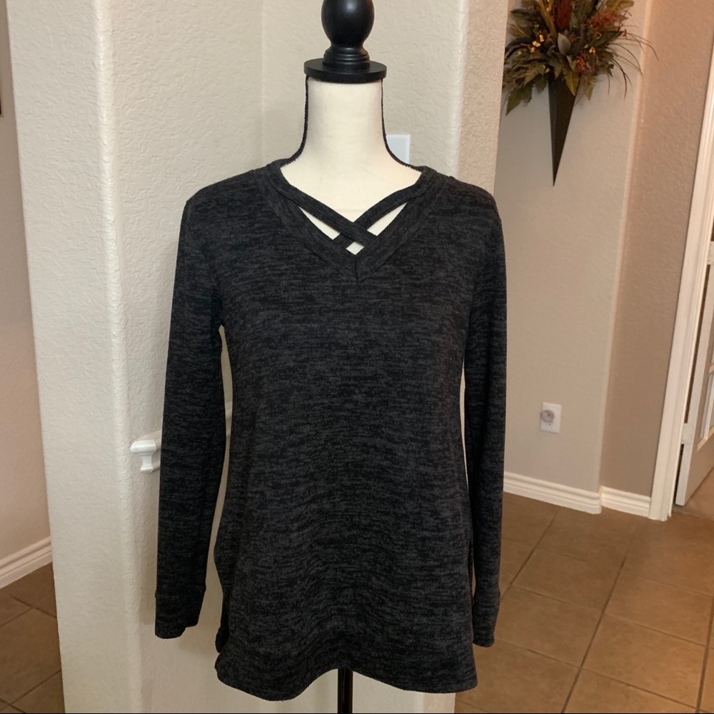 Bellamie cozy black & gray marled long sleeve sweater
